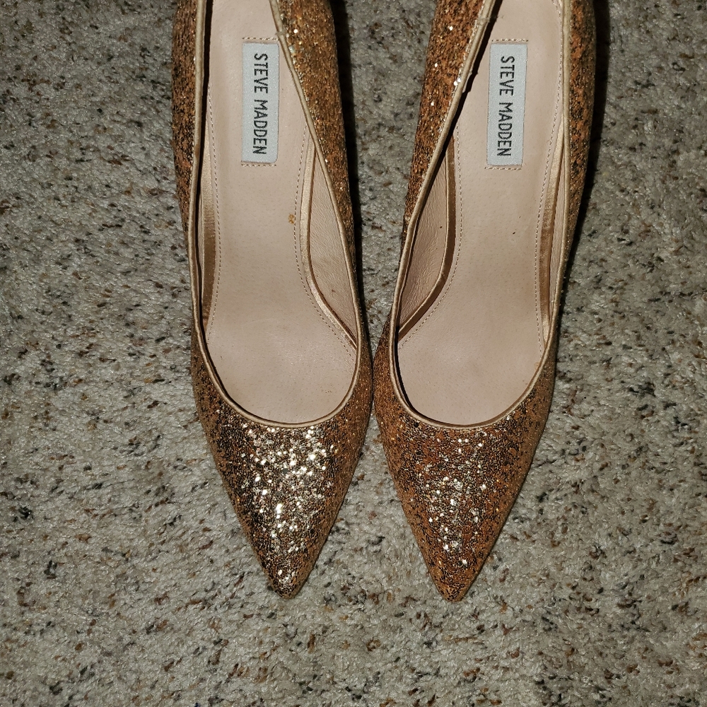 Steve Madden Pumps - Picture 3 of 6